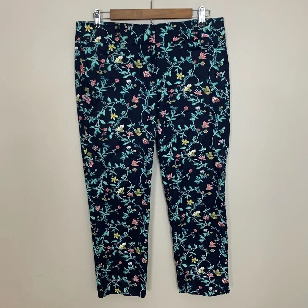 Loft • Cotton Vine Riviera Pants In Marisa Fit - Picture 3 of 7